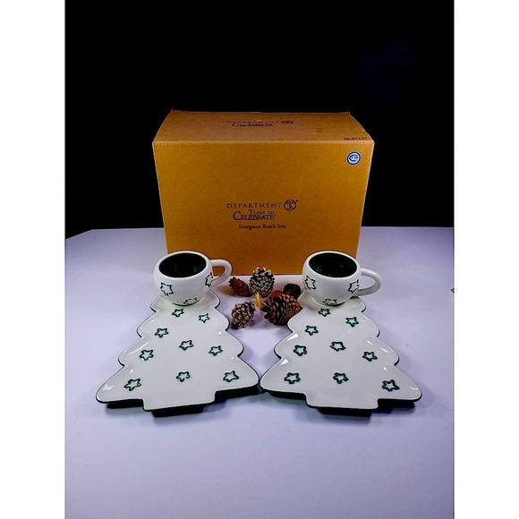 Department 56 Time to Celebrate set 2  Christmas tree plates and 2 mugs, box - Picture 16 of 17